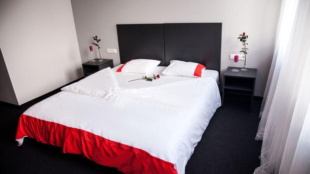 Bed and Breakfast Essenza Party Center Świdnica Esterno foto